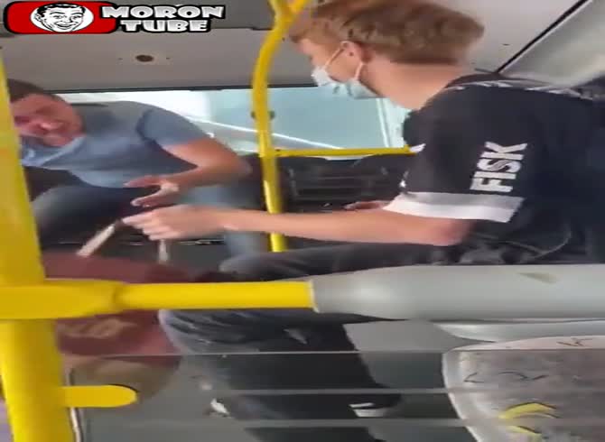 Video :A headbutt and fractured nose result from a mask-related argument